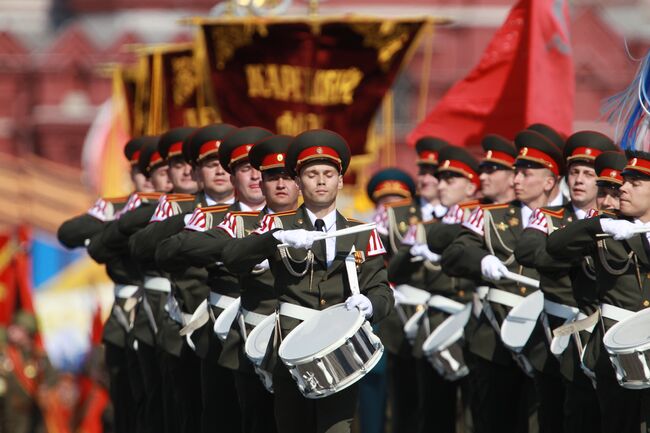 Военный парад, посвященный 65-летию Победы в Великой Отечественной войне