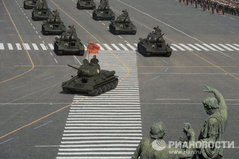 Военный парад, посвященный 65-летию Победы в ВОВ