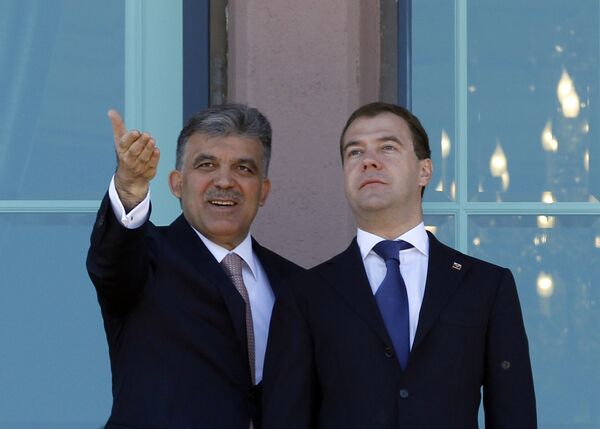 Президент РФ Дмитрий Медведев и президент Турции Абдуллах Гюль
