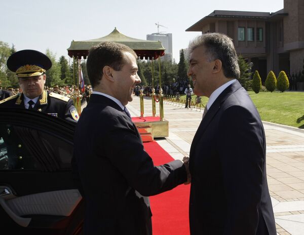 Президент Д.Медведев на церемонии официальной встречи в Анкаре