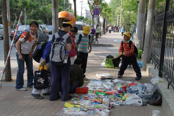 Меры безопасности в Пекине после нападения на детский сад 
