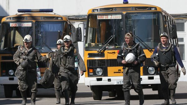 Спасатели отряда ВГСЧ на шахте Распадская в Кемеровской области