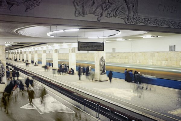 Станция метро Партизанская в Москве. Архив