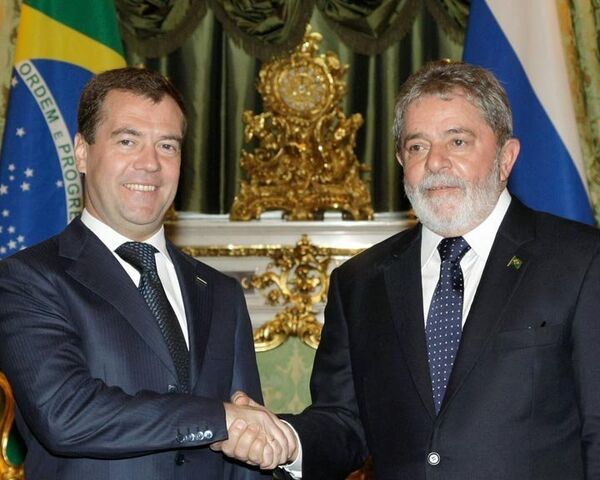РФ и Бразилия постараются довести товарооборот до $10 млрд - Медведев