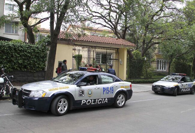 Полиция у дома пропавшего мексиканского политика Диего Фернандеса-де-Севальоса