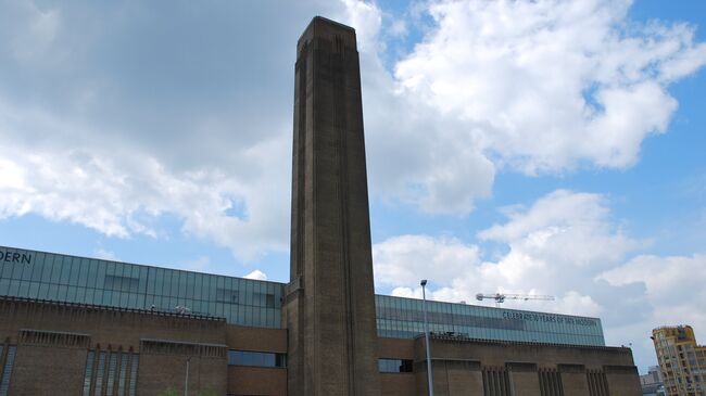 Галерея современного искусства Tate Modern в Лондоне