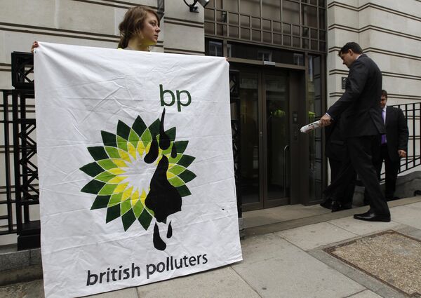 Гринпис провел акцию протеста в штаб-квартире BP в Лондоне