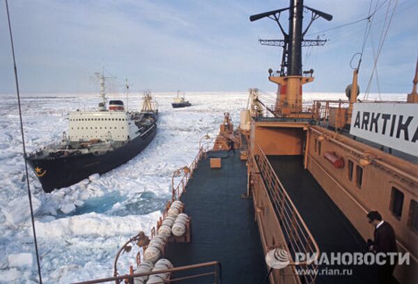 Северный морской путь - арктическая дорога жизни