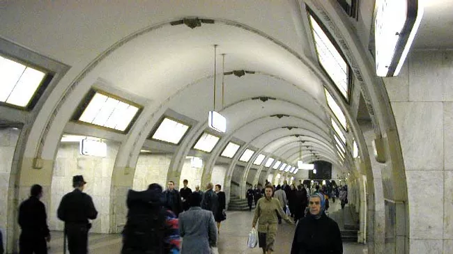 Станция метро Третьяковская