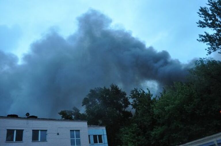  Пожар в промзоне на улице Байкальской