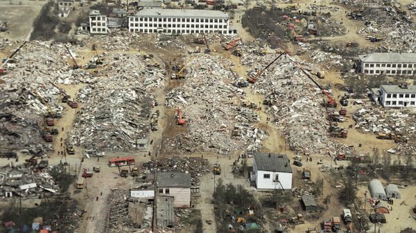 Разрушенный в результате землетрясения г. Нефтегорск. Архивное фото