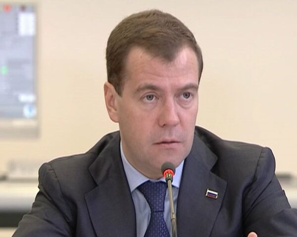 Российские предприятия работают по эконормам прошлого века - Медведев