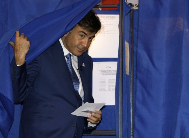 Президент Грузии Михаил Саакашвили на выборах в Грузии