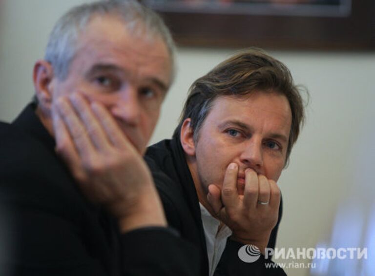 Встреча организаторов благотворительного вечера Маленький принц с премьер-министром РФ Встреча организаторов благотворительного вечера Маленький принц с премьер-министром РФ