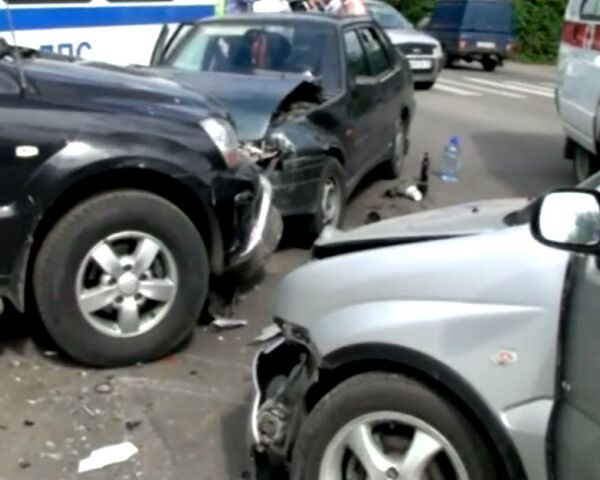 На Ильинском шоссе произошла авария (3 машины)