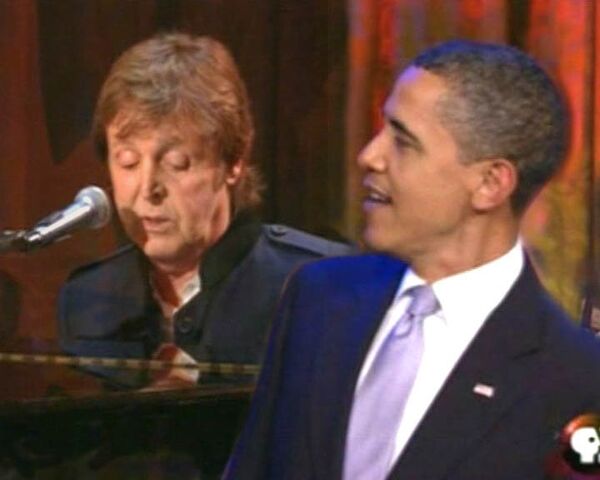 Барак Обама и Пол Маккартни спели вместе в Белом доме