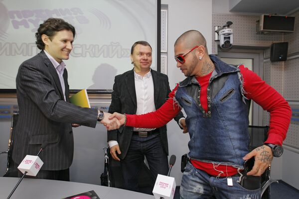 Генеральный директор Муз-ТВ Андрей Димитров, генеральный продюсер Муз-ТВ Игорь Мишин и певец Тимати (слева направо)