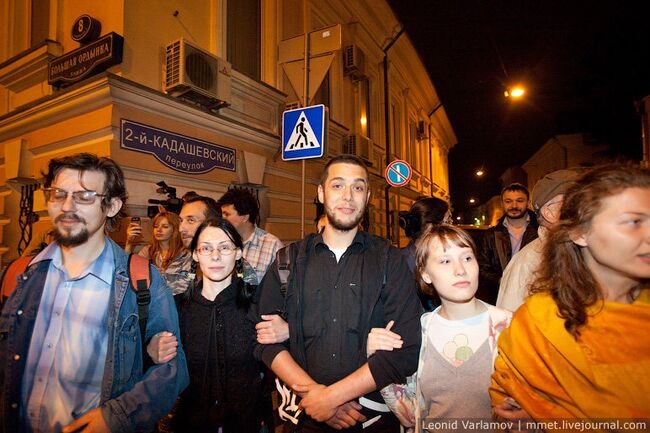 Ночное обострение ситуации в Кадашах. Москва, 6-7 июня 2010