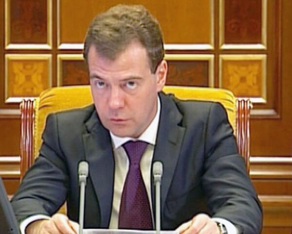 Реформа МВД должна повысить качество работы сотрудников - Медведев