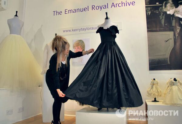 Платья принцессы Дианы на лондонском аукционе