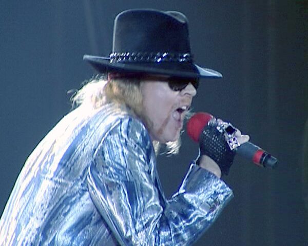 Guns N' Roses порадовали российских фанатов китайской демократией