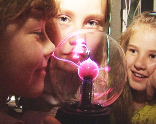 Детям энергетиков СШГЭС подарили волшебную комнату отдыха