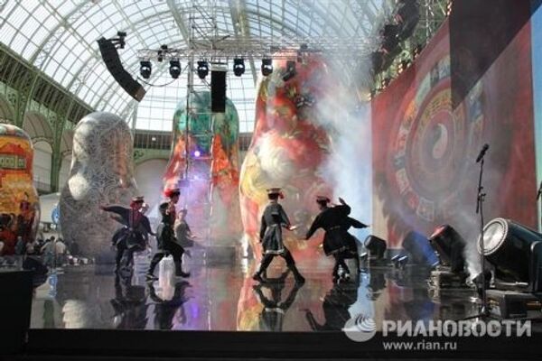 Открытие российской национальной выставки в Париже
