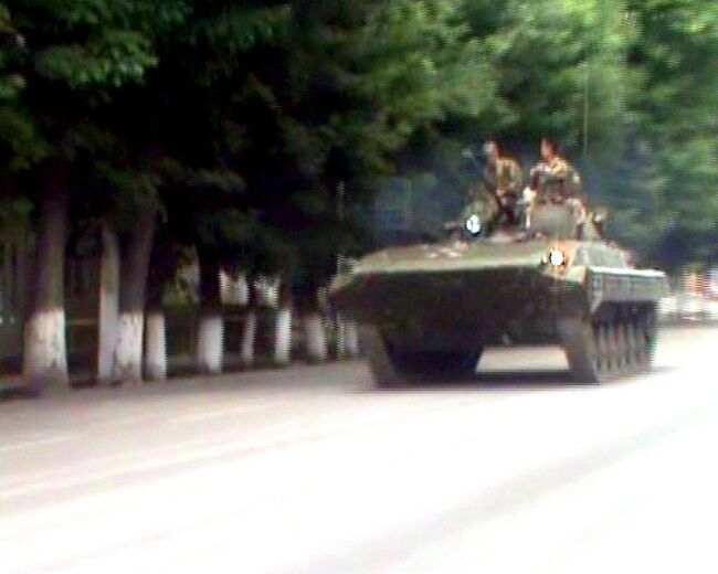 Напряженная обстановка на улицах Оша. Видео с места событий