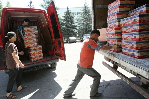 Доставка гуманитарной помощи в Киргизию
