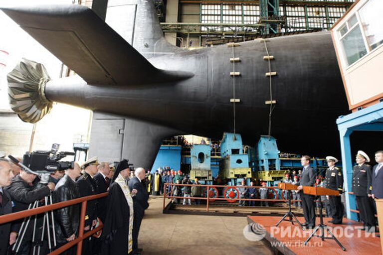 Дмитрий Медведев принял участие в торжественной церемонии спуска на воду головной многоцелевой подлодки Северодвинск