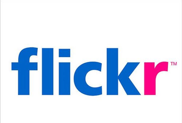 Сервис Flickr.com открылся в начале 2004 года