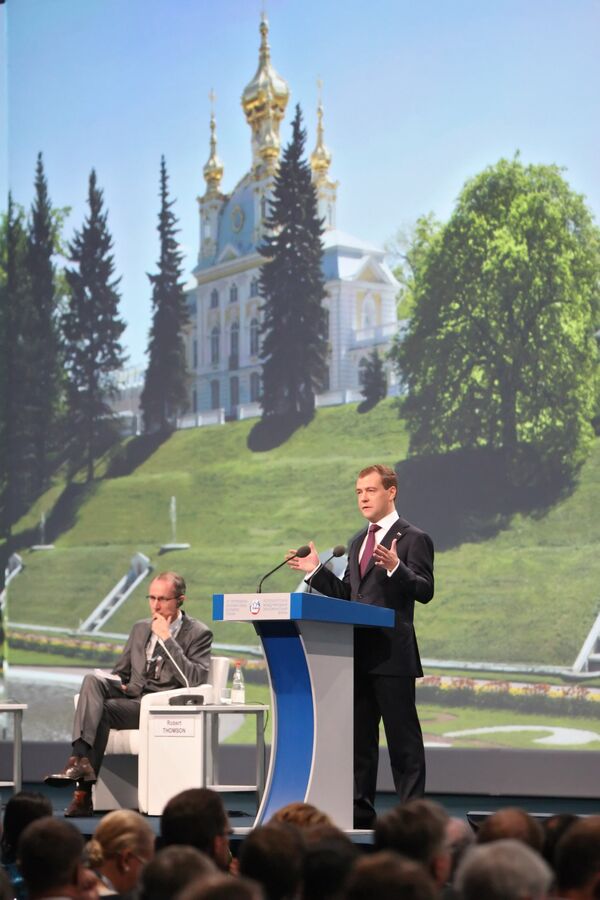 Президент РФ Д.Медведев на церемонии открытия ПЭФ 2010 г.