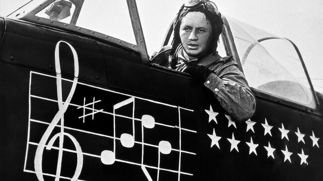 Л. Быков в кинофильме В бой идут одни старики