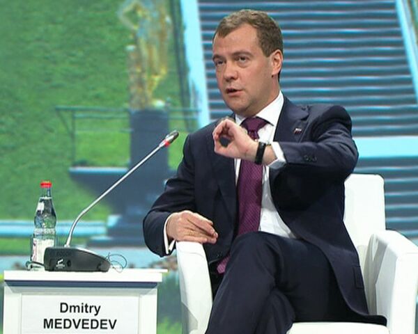 Мы снизили инфляцию в России до 8-9% - Медведев 