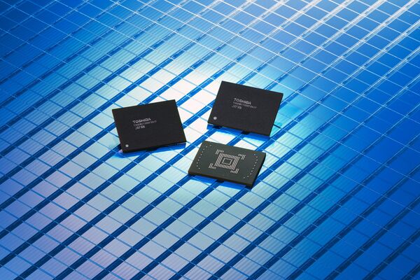 Toshiba создала чип флэш-памяти рекордной емкости 128 Гбайт