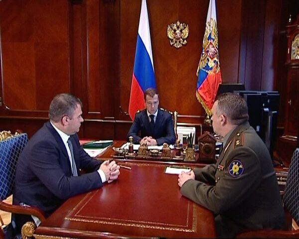 Медведев поставил задачи новому командующему РВСН