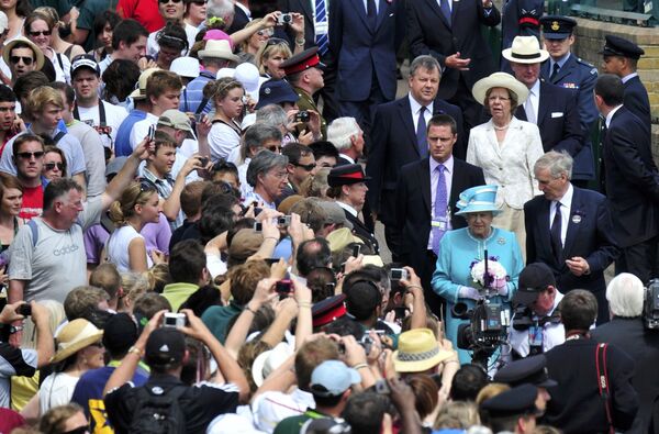 Королева Великобритании Елизавета II посетила Уимблдон