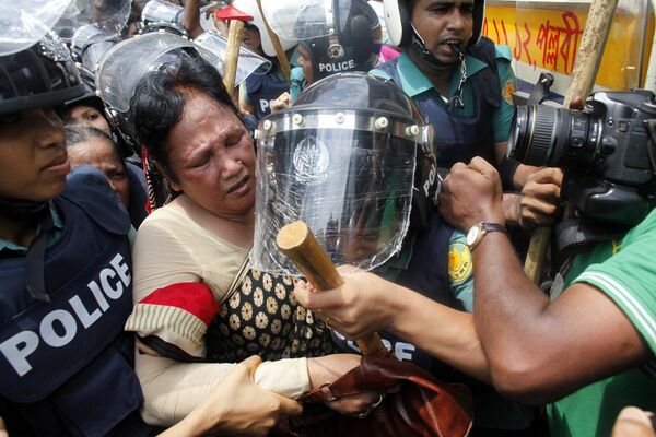 Массовая демонстрация оппозиции в Бангладеш