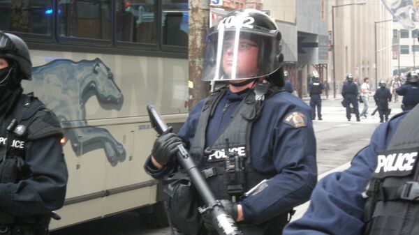 Полиция задержала участников акции протеста антиглобалистов в Торонто, где проходит саммит G20