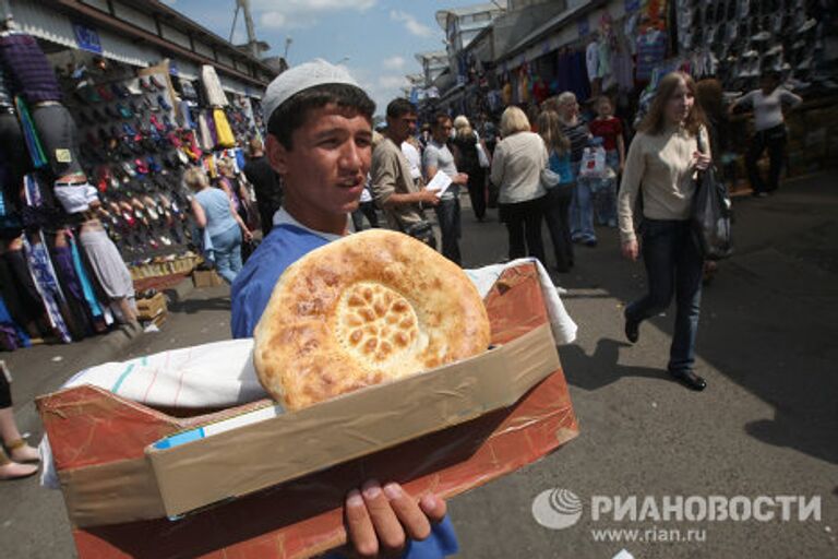 Черкизовский вещевой рынок в Москве