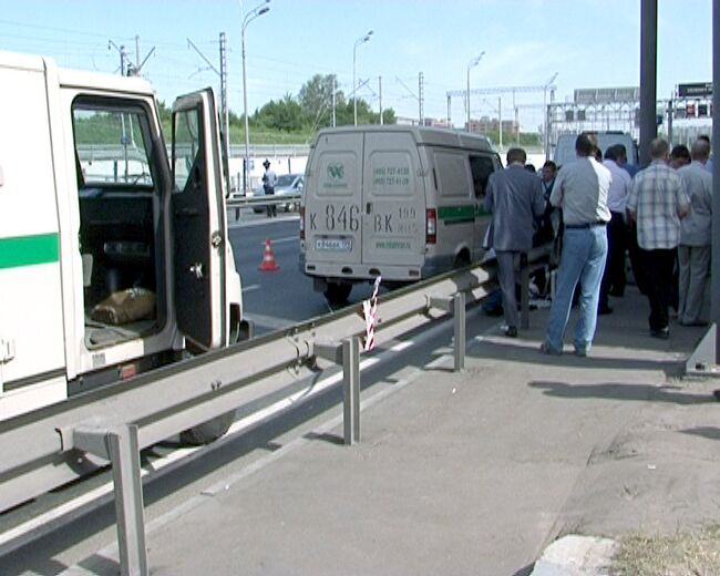 Неизвестные расстреляли трех инкассаторов в Москве