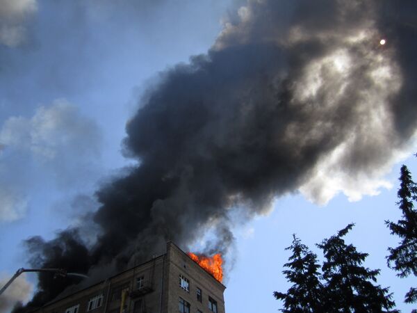 Пожар в одном из зданий концерна Алмаз-Антей на севере Москвы