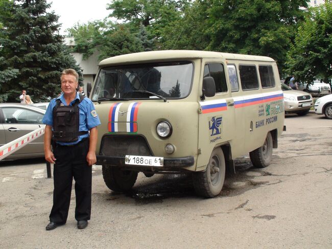 В Ростове-на-Дону совершено нападение на инкассаторов