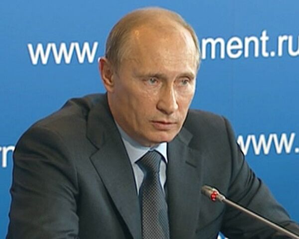Путин призвал бизнес вкладываться в единство страны в аэропортах