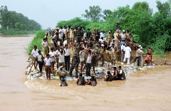 Муссонные дожди вызвали наводнения в индийских штатах Пенджаб и Харьяна