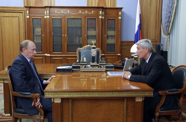 Премьер-министр РФ Владимир Путин провел рабочую встречу с Юрием Чиханчиным