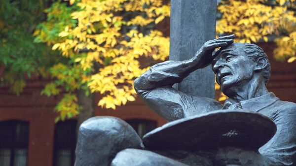 Памятник Марку Шагалу. Архив
