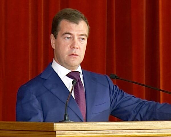 Стандарты демократии не могут быть навязаны - Медведев