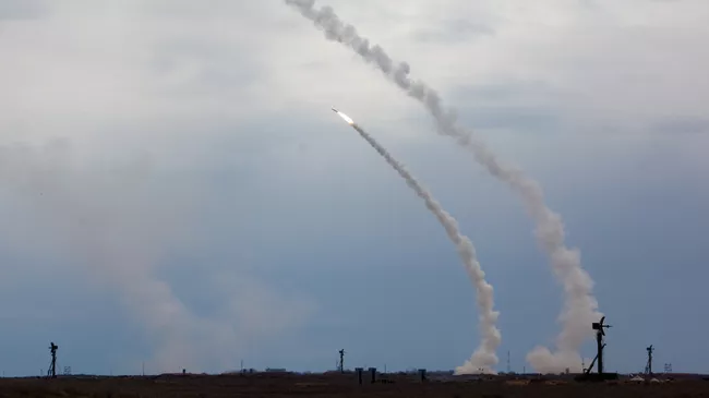 Запуск ракет ПВО