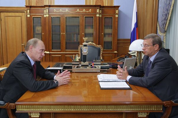Премьер-министр РФ Владимир Путин встретился с Владимиром Евтушенковым